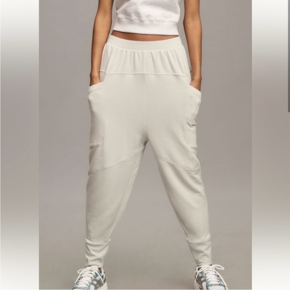 Anthropologie Daily Practice Relaxed Harem Jogger Pants Light Grey - Picture 1 of 7